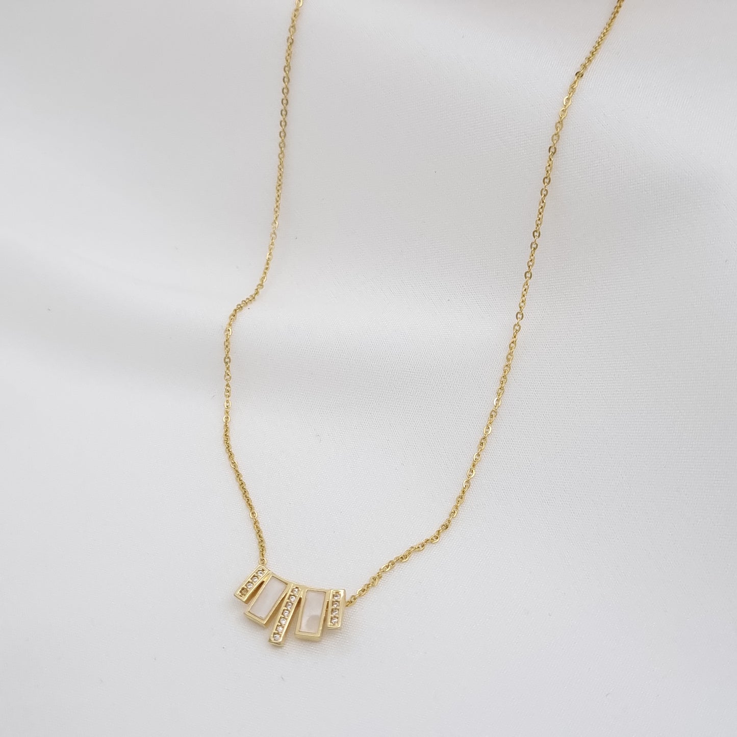 Collar Julia
