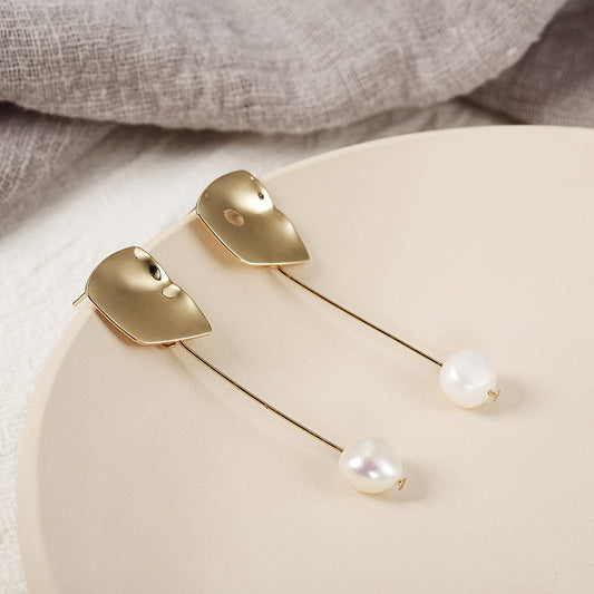 Aretes Largos con Perlas